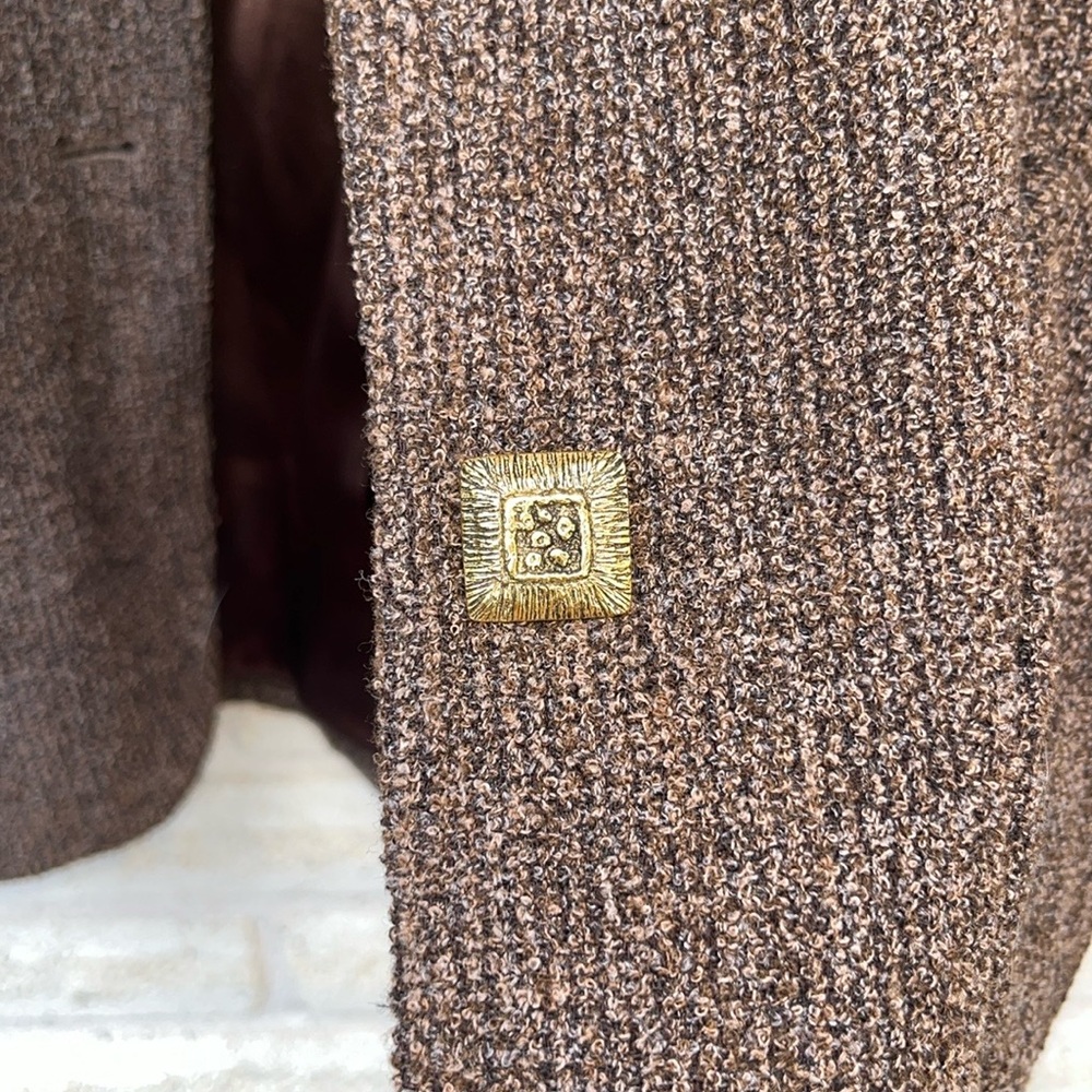 Coat - Picture 3 of 9